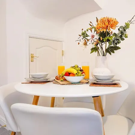 Entire House In Ipswich Villa Room photo