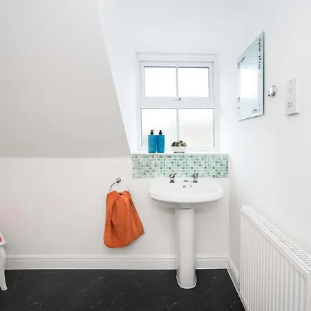 Entire House In Ipswich Villa Room photo