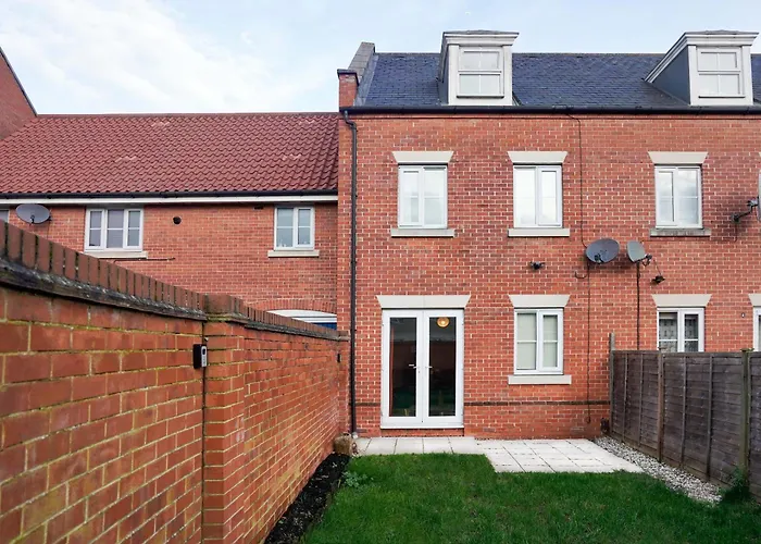 Entire House In Ipswich